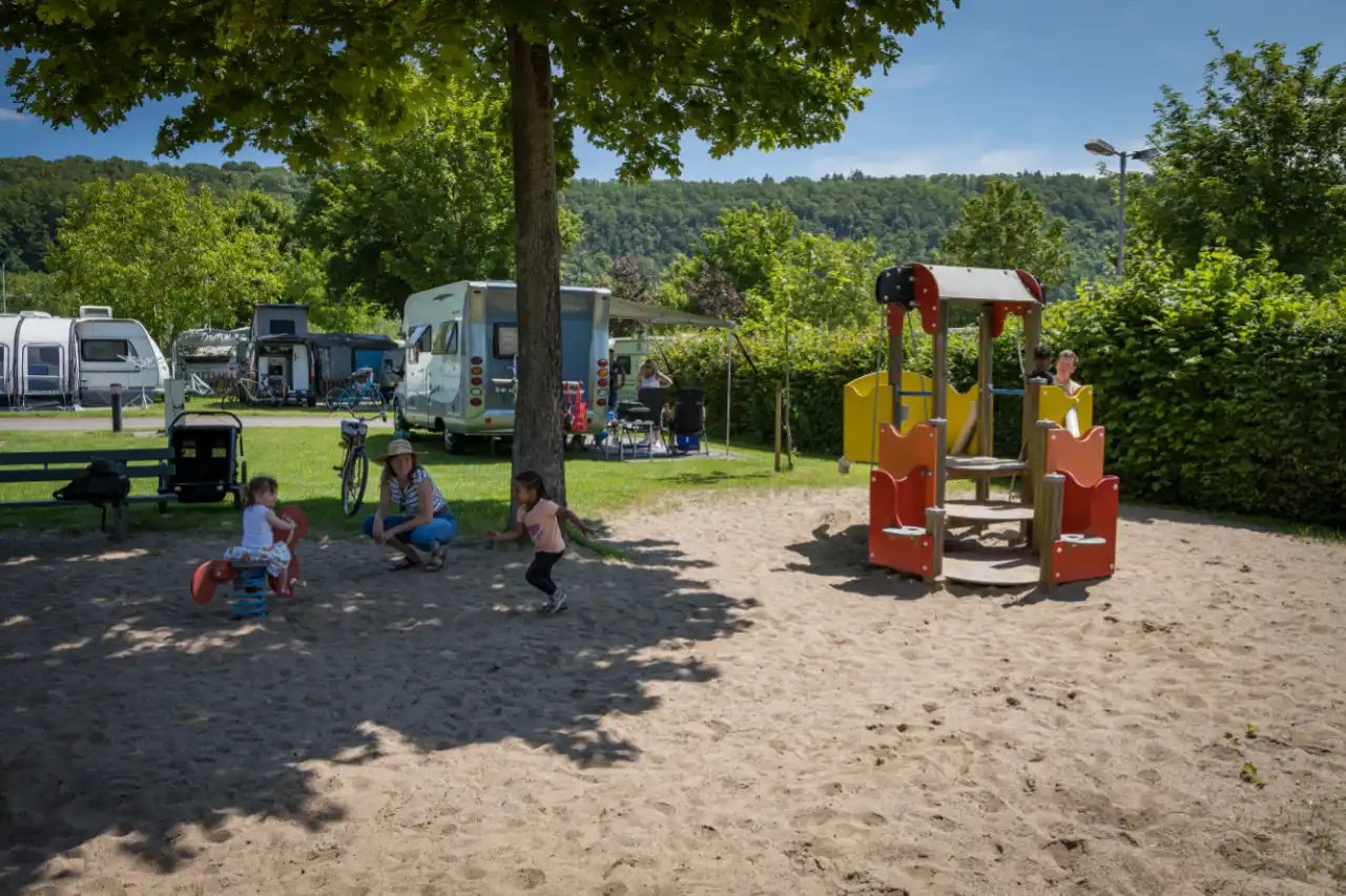 Campingplatz Gülser Moselbogen